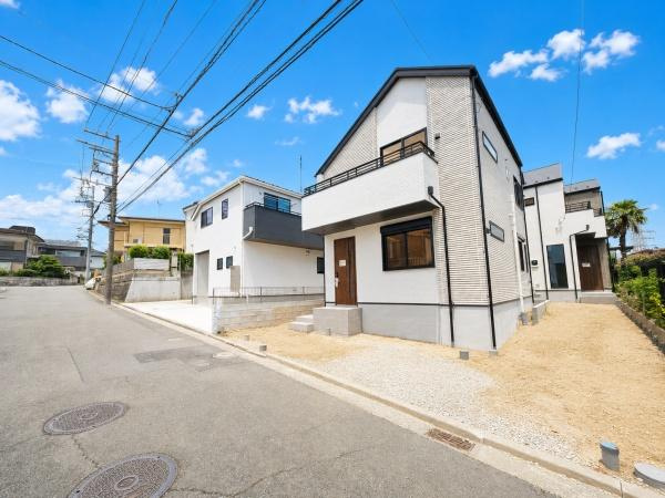 横浜市旭区白根６丁目の新築一戸建の前面道路含む現地写真|閑静な住宅街につき住環境良好です♪
お気軽にお問い合わせください。