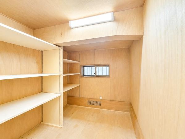 横浜市保土ケ谷区上菅田町の中古一戸建の収納|これだけ収納があると助かりますね！
お荷物の多いご家族も安心です！