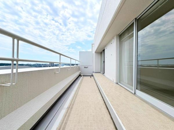長峰杜の3番街１号棟のバルコニー|２階部分バルコニーです！最上階の為視線が気になりません♪