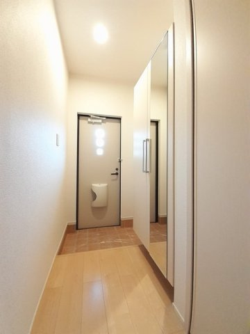 コンフォータスの玄関