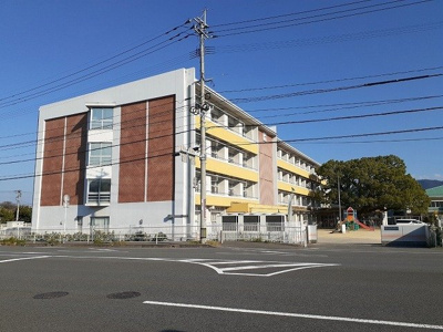 【周辺】 | プリマヴェ－ラ葵Ｙ | 松岡小学校まで750m