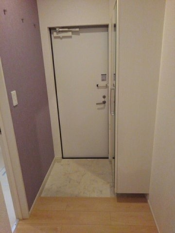 チャク壱番館の玄関