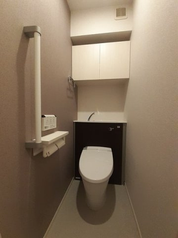 コンフォールのトイレ