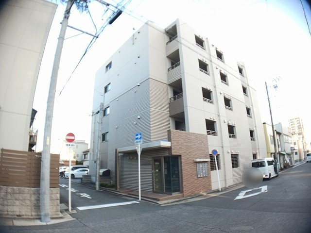 グランツ堀田の外観