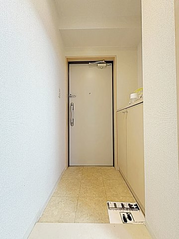プレステージ金城の玄関