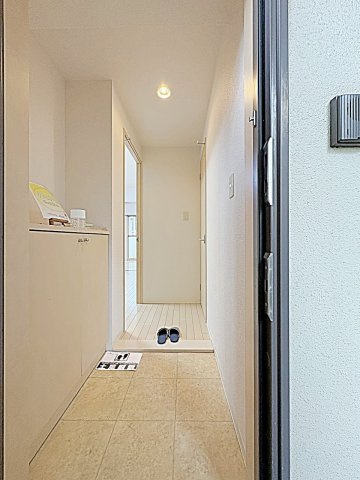 プレステージ金城の玄関