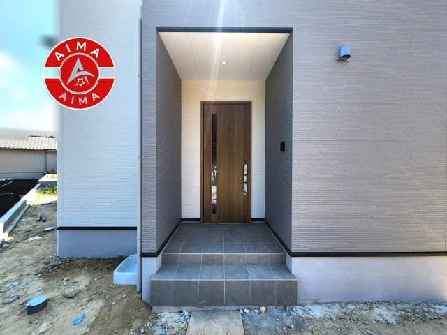 福津市花見の里3丁目第5-2棟（1号棟）の玄関|おでかけの時も帰った時も、「我が家」を最初に感じでもらえる素敵な空間に。