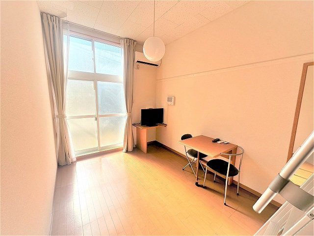 レオパレスＥＬＡＮの居間・リビング|2階タイプのお部屋です。