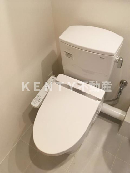 【トイレ】 | ラティエラ西蒲田 | 落ち着いた色調のトイレです