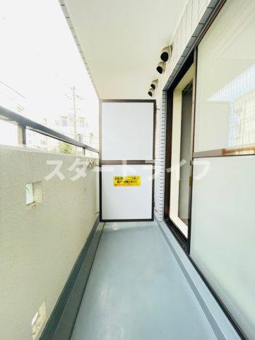 大阪市淀川区野中北１丁目の賃貸マンションのバルコニー