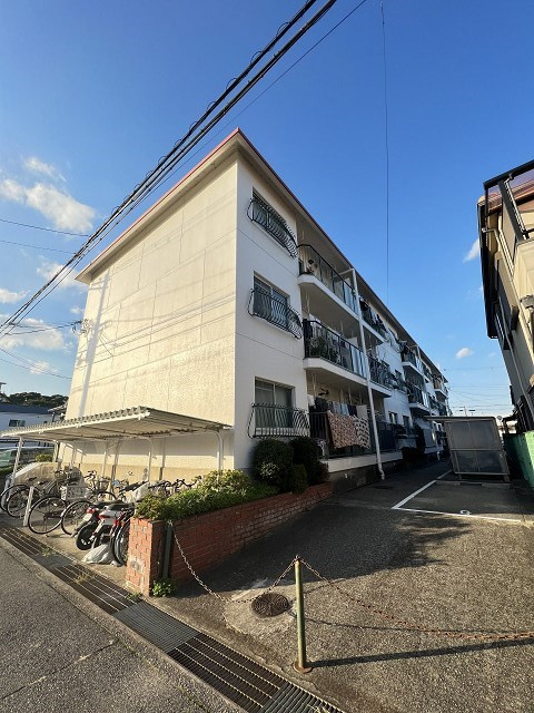 クローカスハイツの外観
