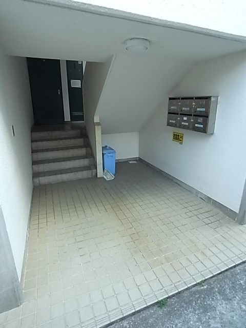 クローカスハイツのエントランス