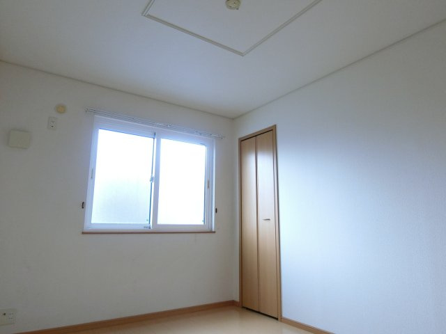 グリーンパーク　Ｅ・Ｉ　Ａの洋室