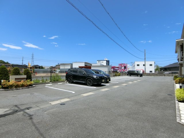 パルティータの駐車場