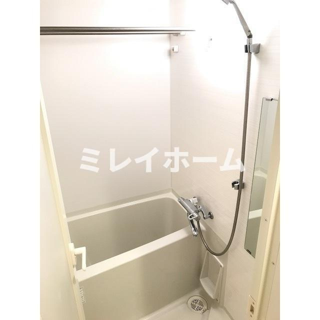 コンフォリア西蒲田の浴室
