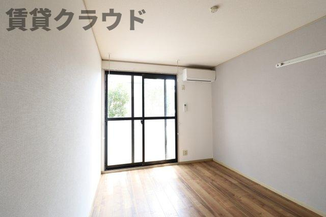 プリシェール稲荷町の洋室|個人の部屋や寝室として使える洋室です