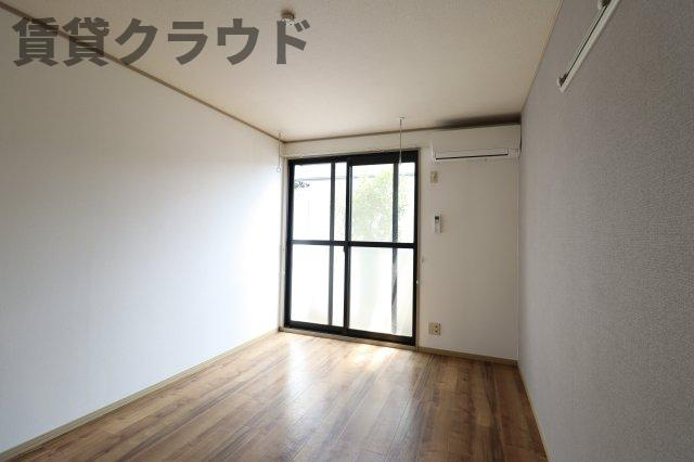 プリシェール稲荷町の洋室|広々とした洋室です