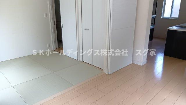 高浜町立石中古戸建住宅の居間・リビング