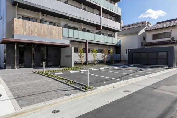 S-RESIDENCE堀田beaute(ボーテ)の駐車場