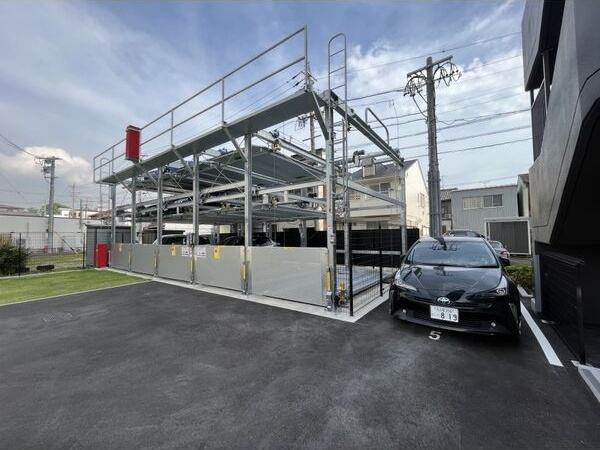 S-RESIDENCE堀田North【個人・法人キャンペーン中】の駐車場