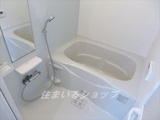 フィオーレ　ドムスＡの浴室|追い焚き・浴室暖房乾燥機あり