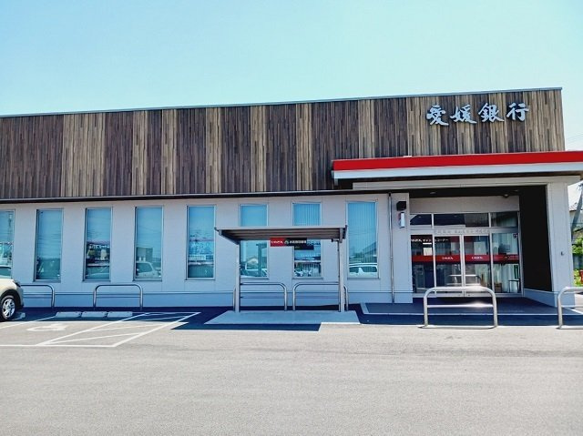 【周辺】 | ボン　モマン　Ｍ　Ⅰ | 愛媛銀行見奈良・川内支店様まで1000m