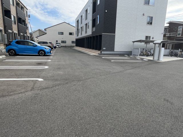 Ｉ・ＶＩＬＬＡＧＥ大手町　Ａの駐車場