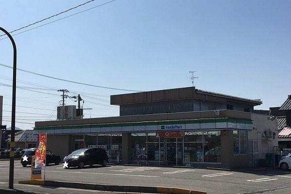 プラシードウェスト・カーサのその他