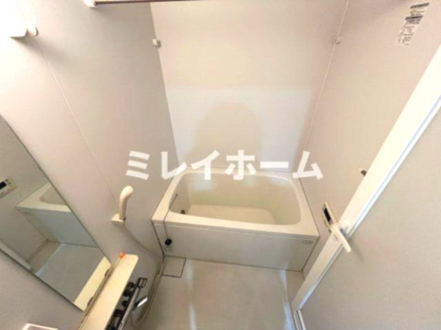 クレヴィスタ大森西の浴室|同建物内、別のお部屋の参考写真になります。