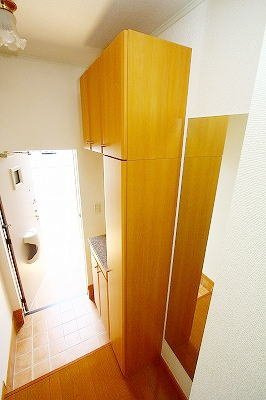 ジュネス・フランＢの玄関|ゆったりとした玄関です