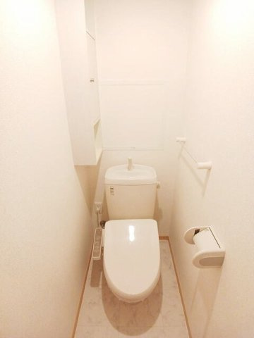ベルフィオーレのトイレ|ゆったりとした空間のトイレです