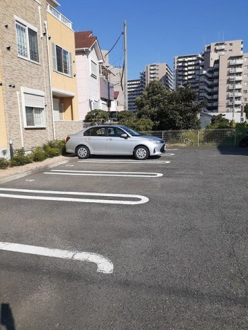 【駐車場】 | アルストロメリアⅠ | 駐車場があります