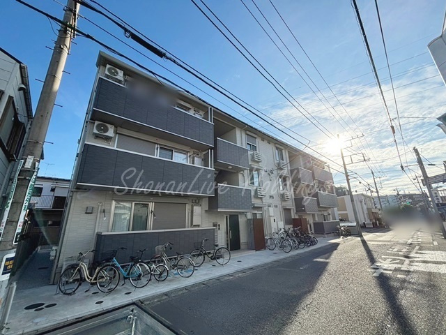 大和市深見台４丁目のアパートの外観