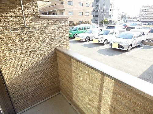 【バルコニー】 | ソーシャル　コート | バルコニーからの眺めを楽しみながら食事をしませんか