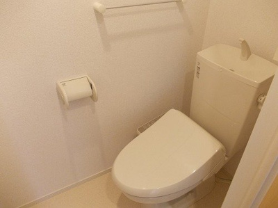 【トイレ】 | ソーシャル　コート | 落ち着いた色調のトイレです