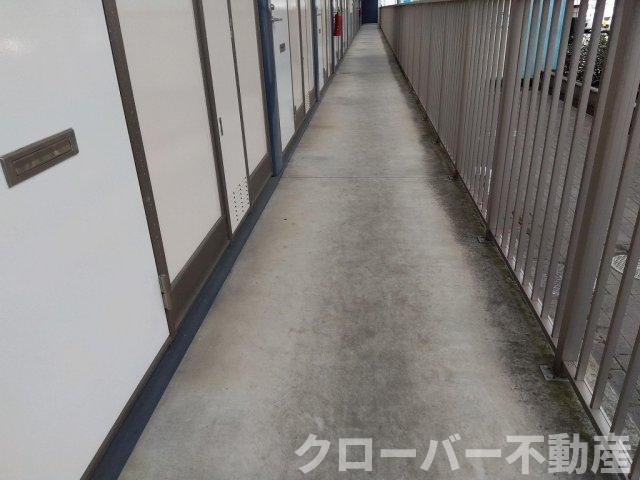 レオパレス宇多津のロビー
