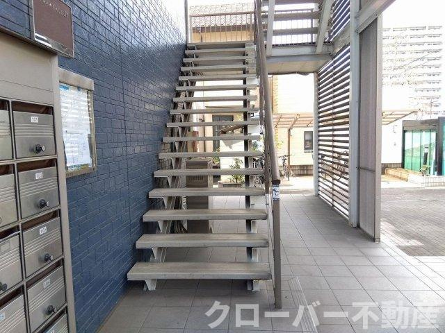 レオパレス宇多津のエントランス