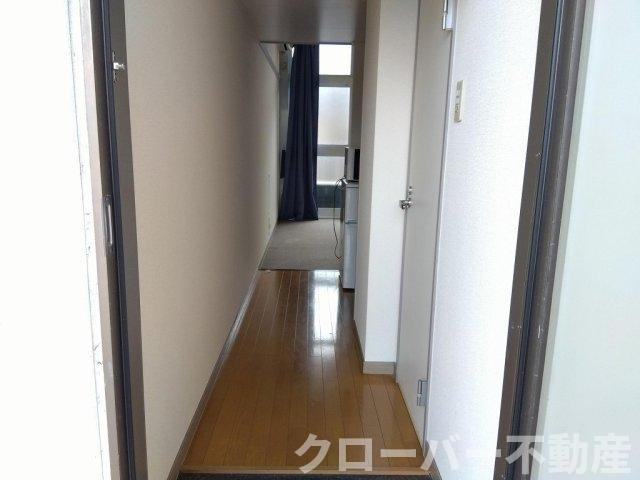 レオパレス宇多津の玄関