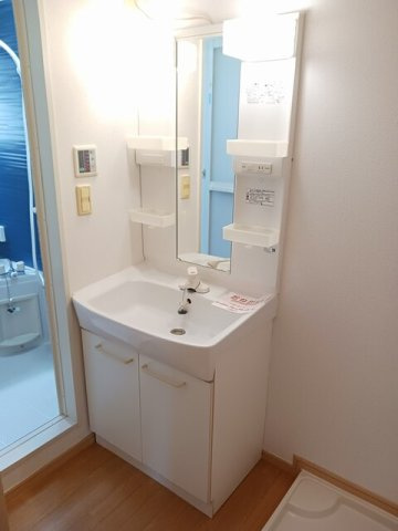 アヴニールの洗面所|忙しい朝には欠かせない洗面所です