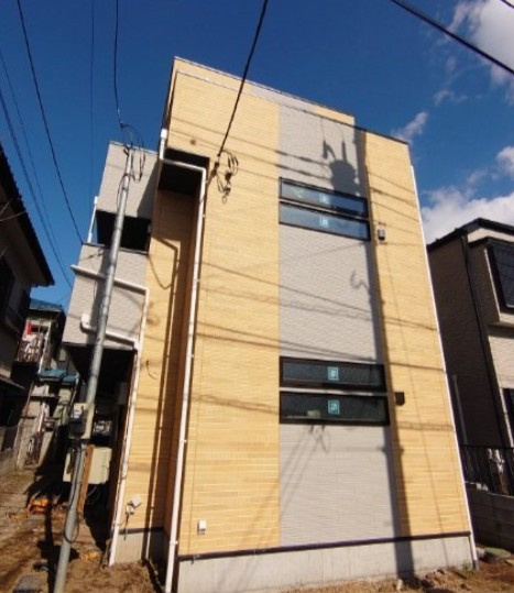 R-SIXTEENの外観