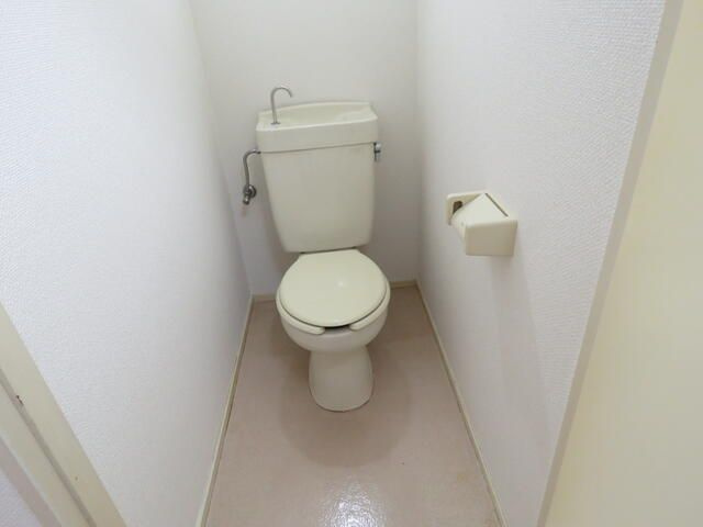 鎌ケ谷市東道野辺７丁目のアパートのトイレ