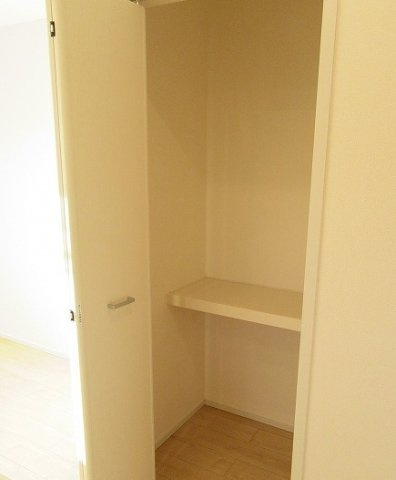 サンビレッジＥの収納