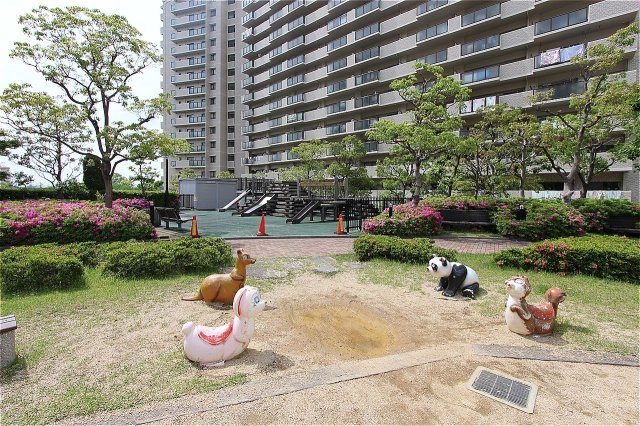 サンシティ貝塚五番館のその他|マンション内公園