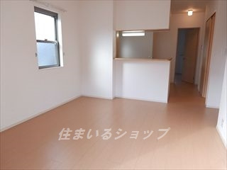 フリーデ　Ａの居間・リビング|人気の対面キッチン