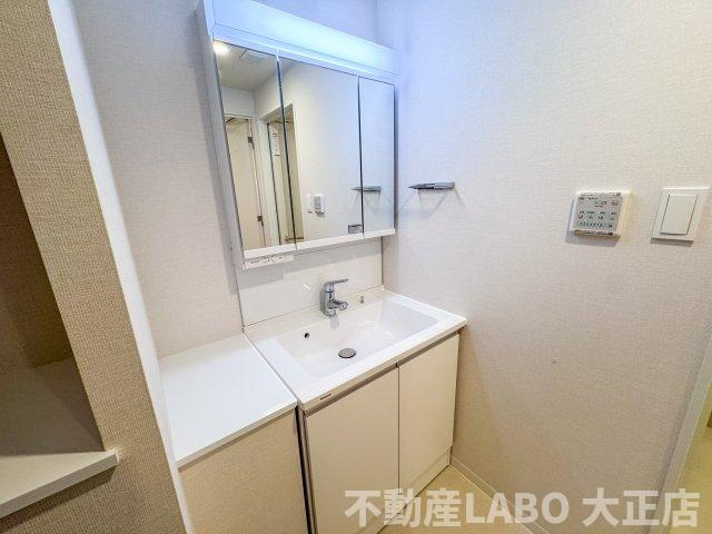 スプランディッド弁天町WESTの洗面所