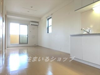 フリーデ　Ｃの居間・リビング