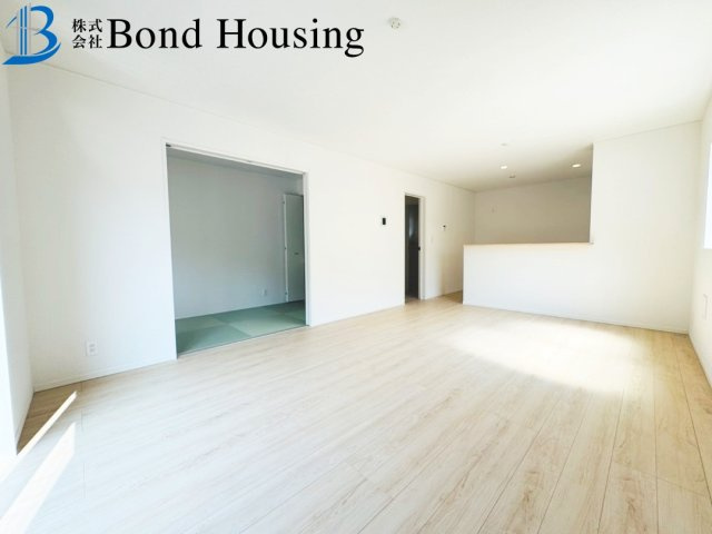 即入居可物件　伊川谷町有瀬第7　5号棟の居間・リビング