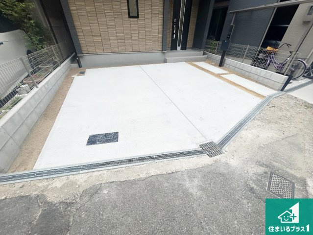 大阪市淀川区野中南　新築一戸建ての駐車場|駐車スペース！散水栓があるので、こまめに愛車を洗えます！