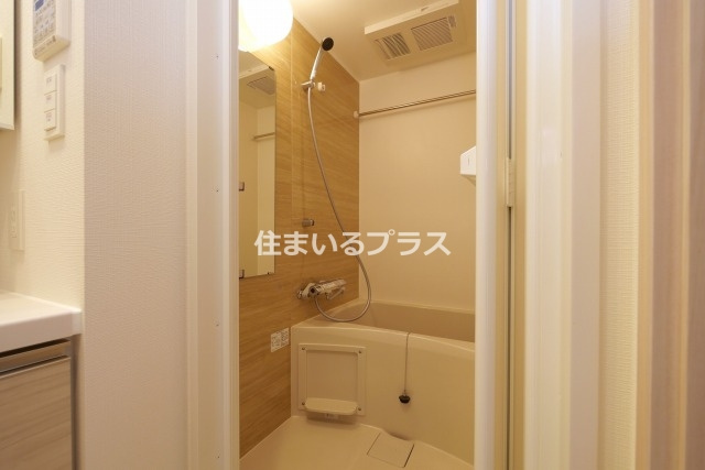 カーサレグラス城東セントラルの浴室