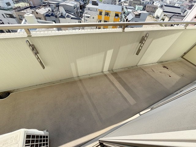 淀川ウエストタワーのバルコニー